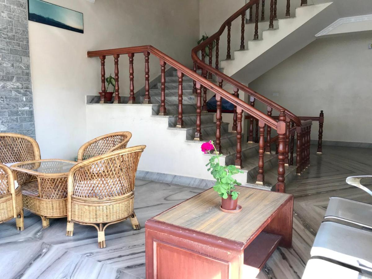 Hotel Asia Pokhara Bagian luar foto