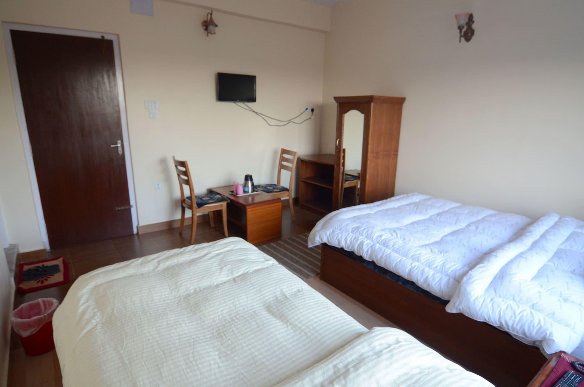 Hotel Asia Pokhara Bagian luar foto