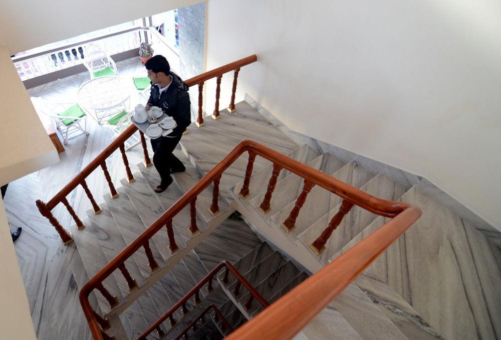 Hotel Asia Pokhara Bagian luar foto