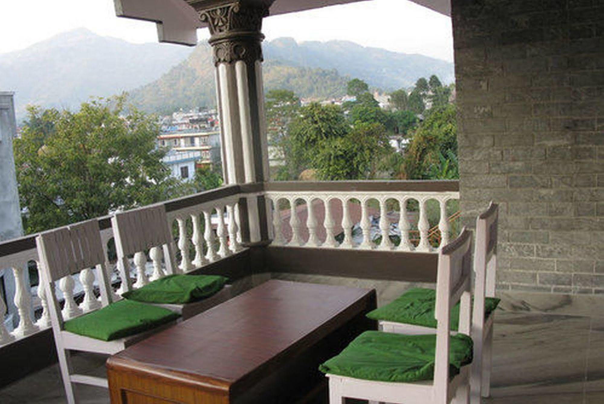 Hotel Asia Pokhara Bagian luar foto