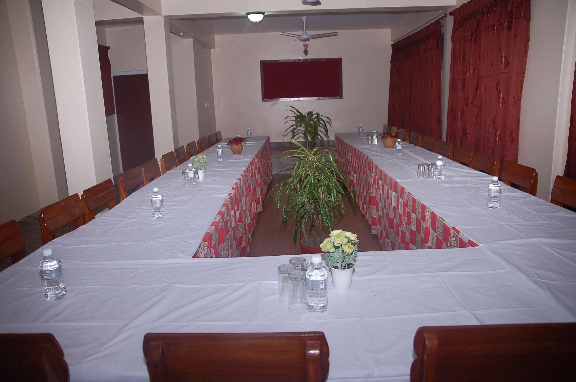 Hotel Asia Pokhara Bagian luar foto
